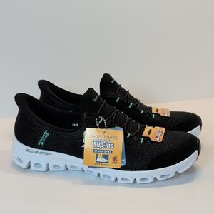Skechers Hands Free Slip-ins Glide-Step Pursuit Sneakers Size 8.5 NWT